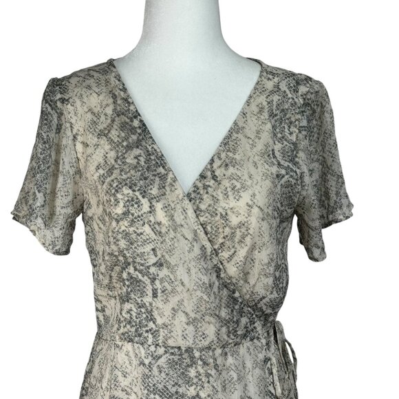 Abercrombie & Fitch Lace Overlay Wrap Dress M Viscose/Polyester - Picture 4 of 8